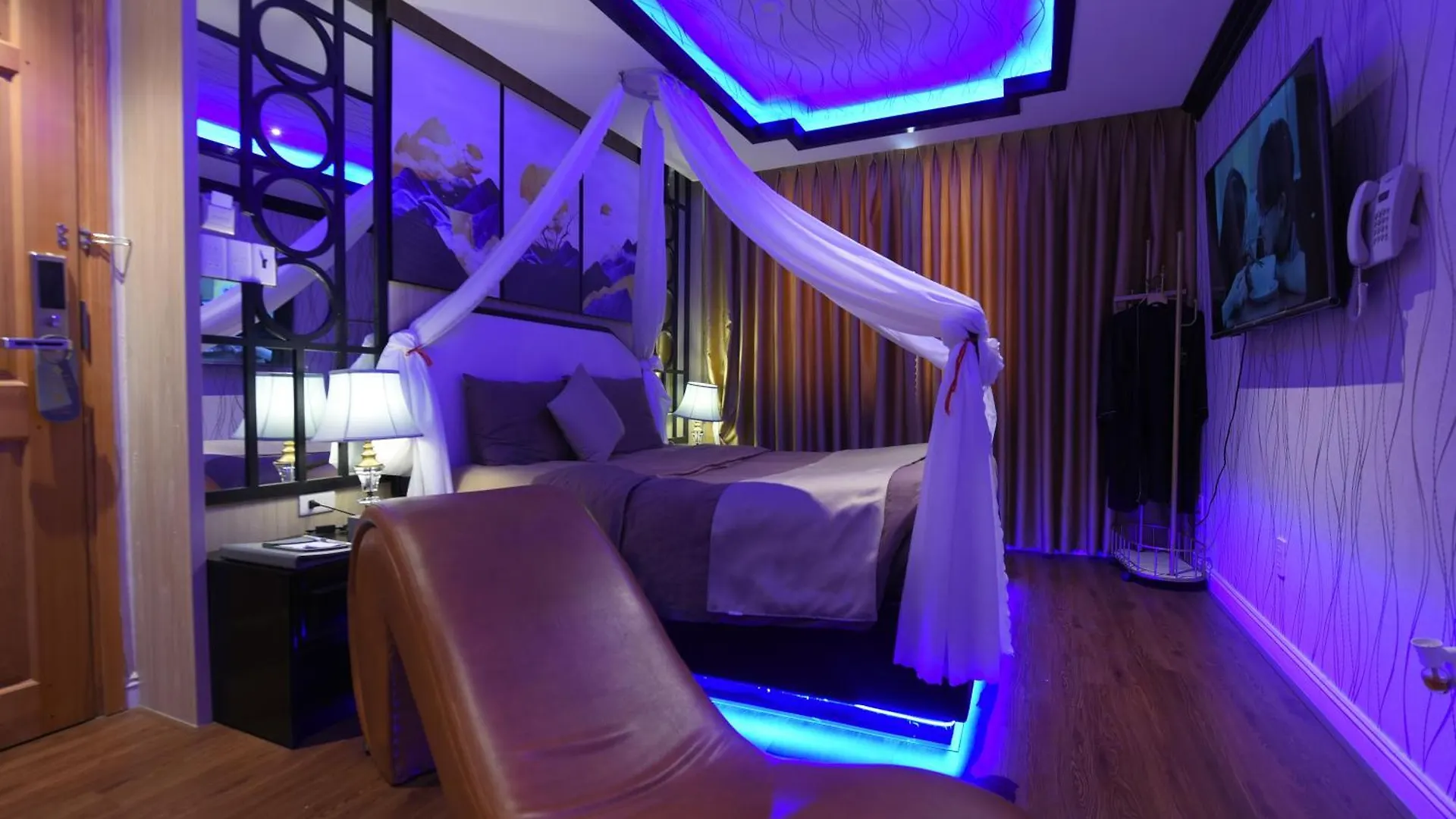 Hotel Chiic House 1 - Khach San Tinh Yeu Da Nang 0*,